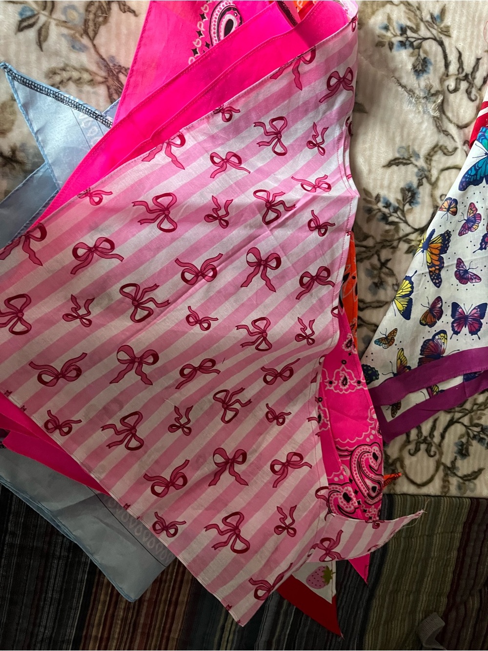 Pink Bow Print Hair Scarf — Women's Fashion Headscarf. Just tell your choice.